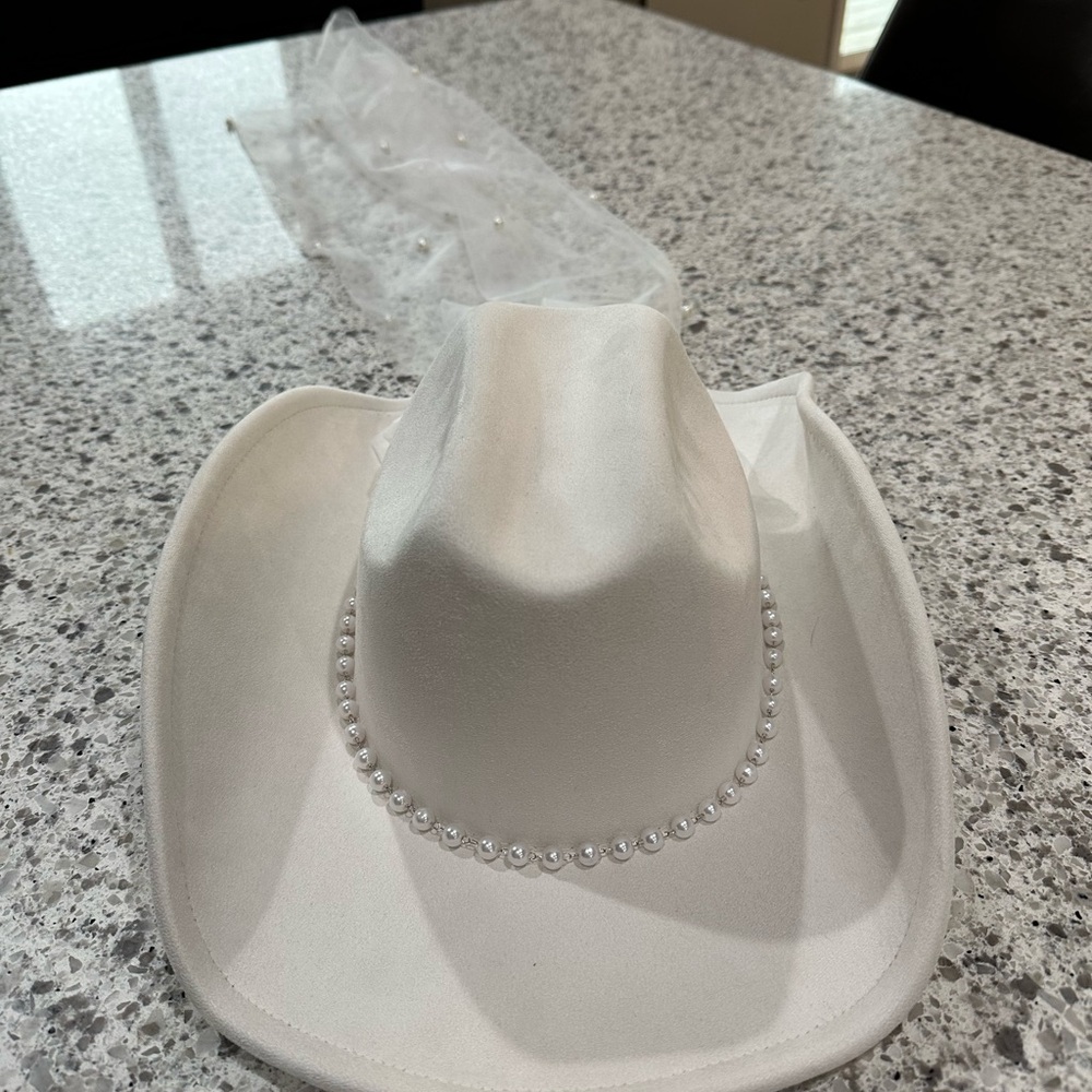 BRIDE White Cowboy Hat with Veil